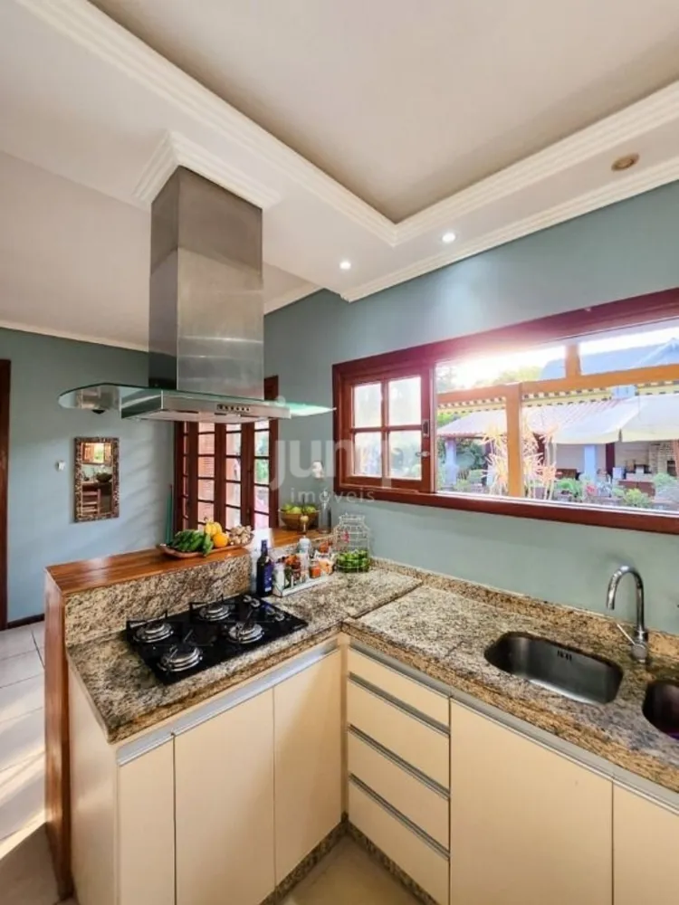 Casa, 4 quartos, 250 m² - Foto 4
