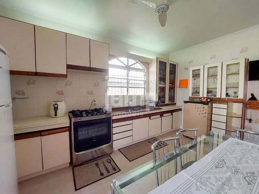 Casa, 3 quartos, 166 m² - Foto 4