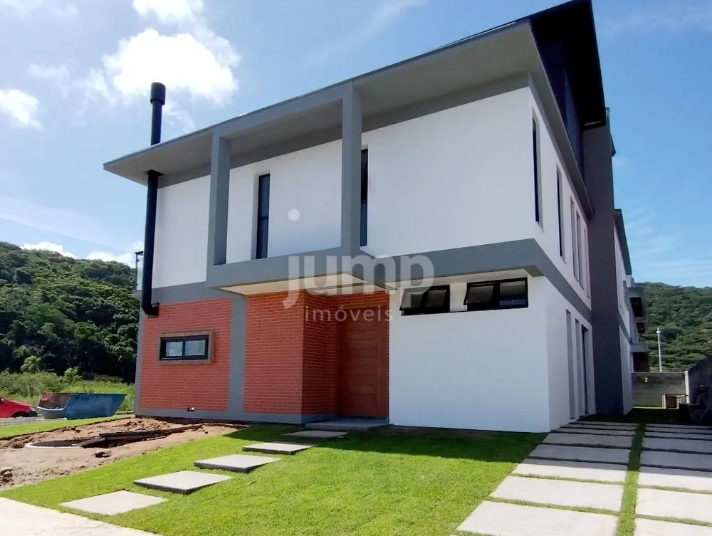 Casa, 3 quartos, 174 m² - Foto 1