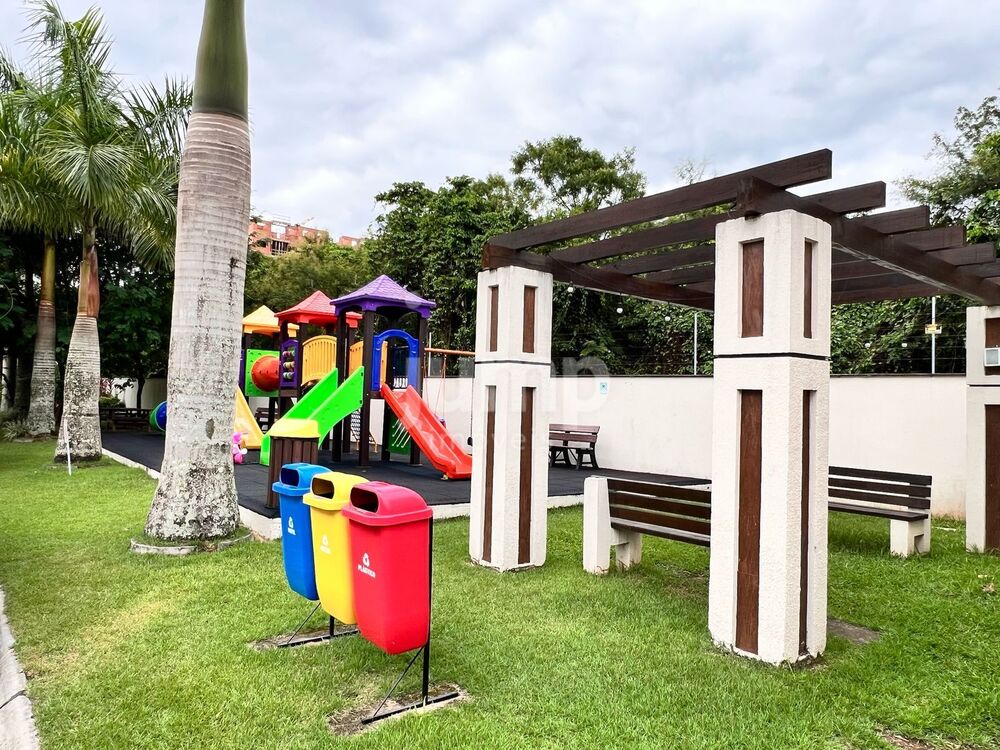 Casa à venda com 3 quartos, 167m² - Foto 4