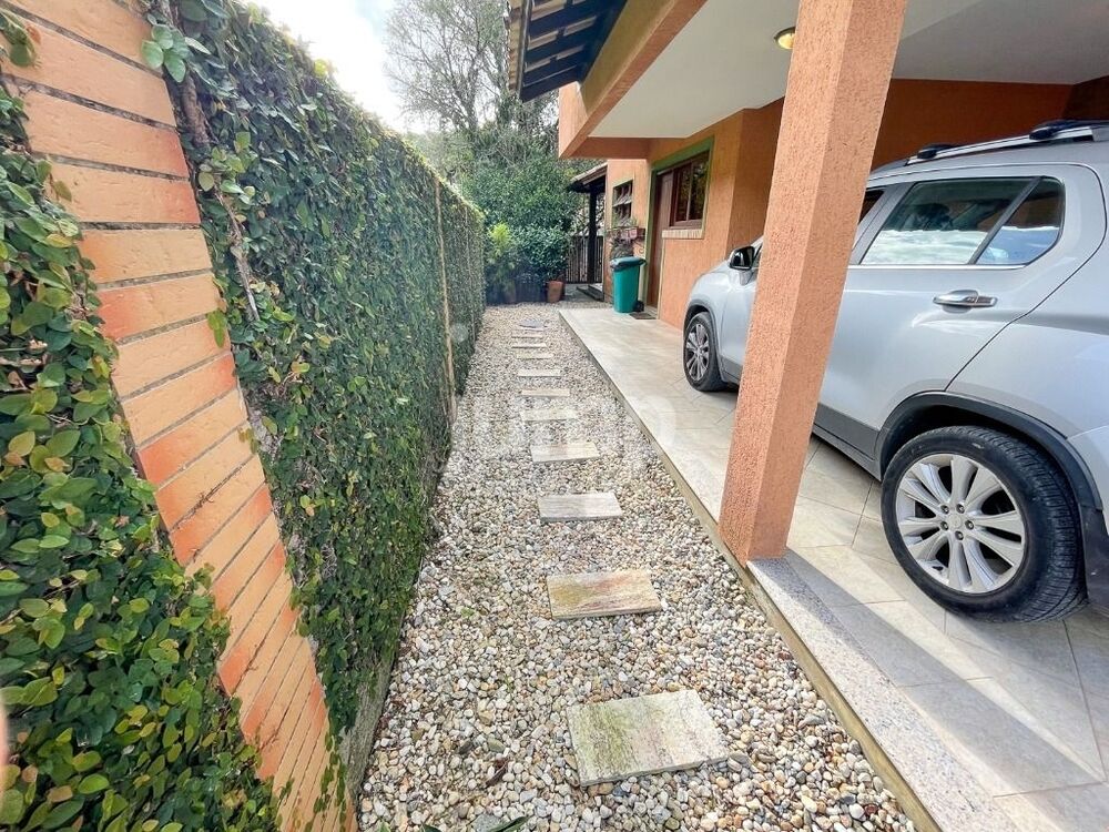 Casa, 3 quartos, 263 m² - Foto 1