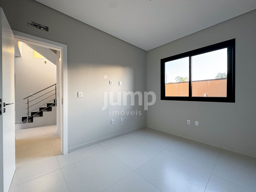 Casa, 4 quartos, 244 m² - Foto 3