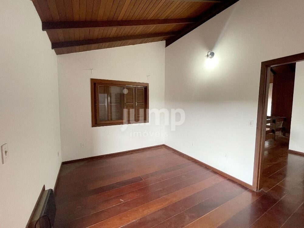Casa, 4 quartos, 350 m² - Foto 1