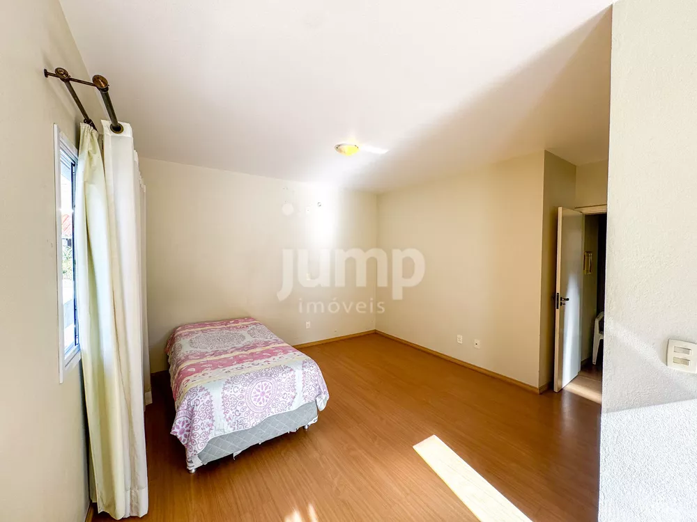 Casa, 4 quartos, 295 m² - Foto 1