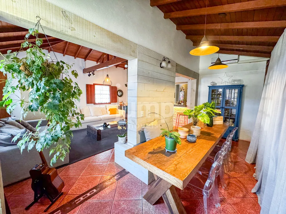 Casa, 4 quartos, 250 m² - Foto 3