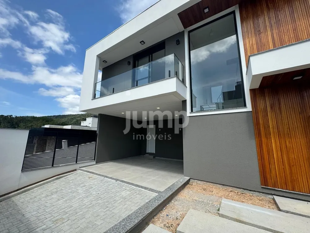 Casa, 3 quartos, 192 m² - Foto 1