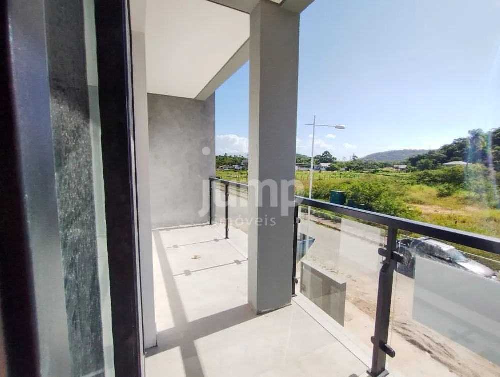 Casa, 3 quartos, 197 m² - Foto 2
