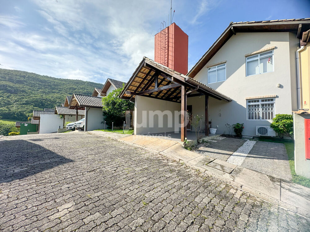Casa, 2 quartos, 151 m² - Foto 1