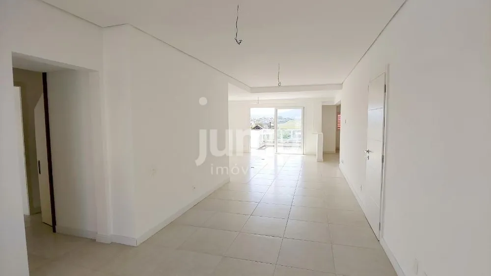 Cobertura, 3 quartos, 227 m² - Foto 4