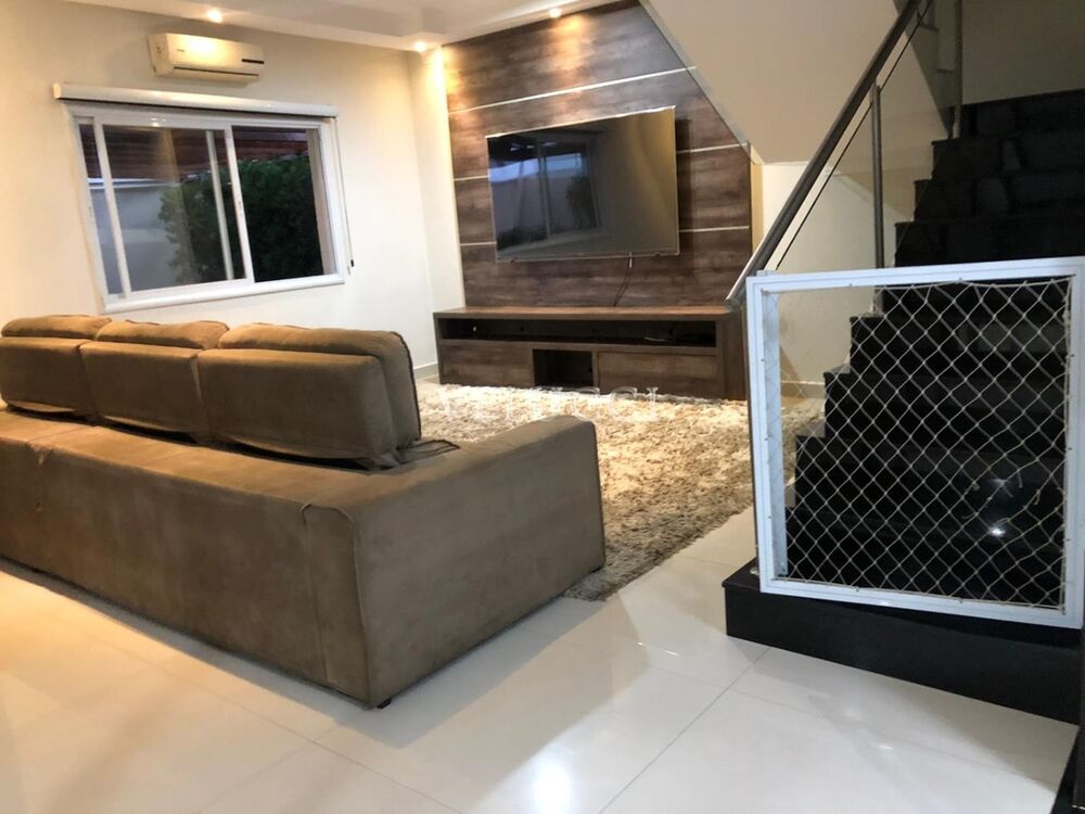 Casa à venda com 4 quartos - Foto 1