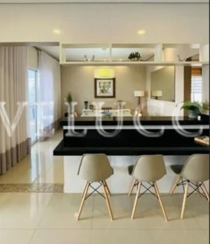 Casa, 4 quartos, 237 m² - Foto 1