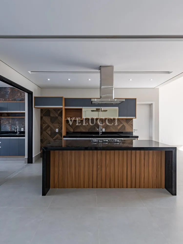 Casa, 4 quartos, 238 m² - Foto 1