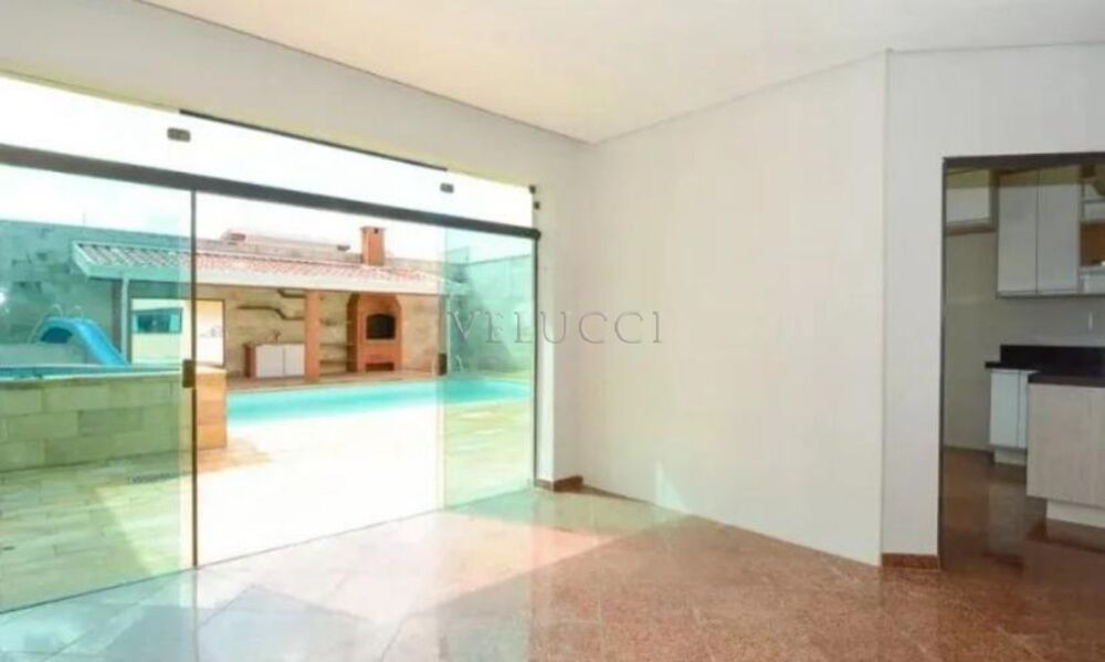 Casa para alugar com 4 quartos, 360m² - Foto 2