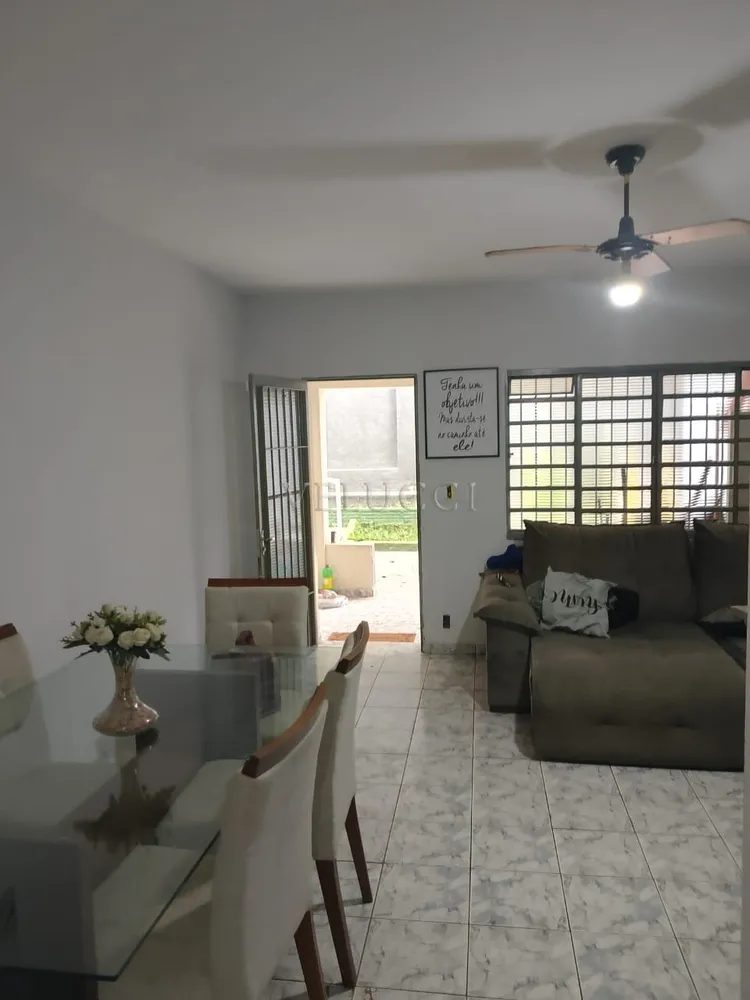 Casa, 3 quartos, 240 m² - Foto 2