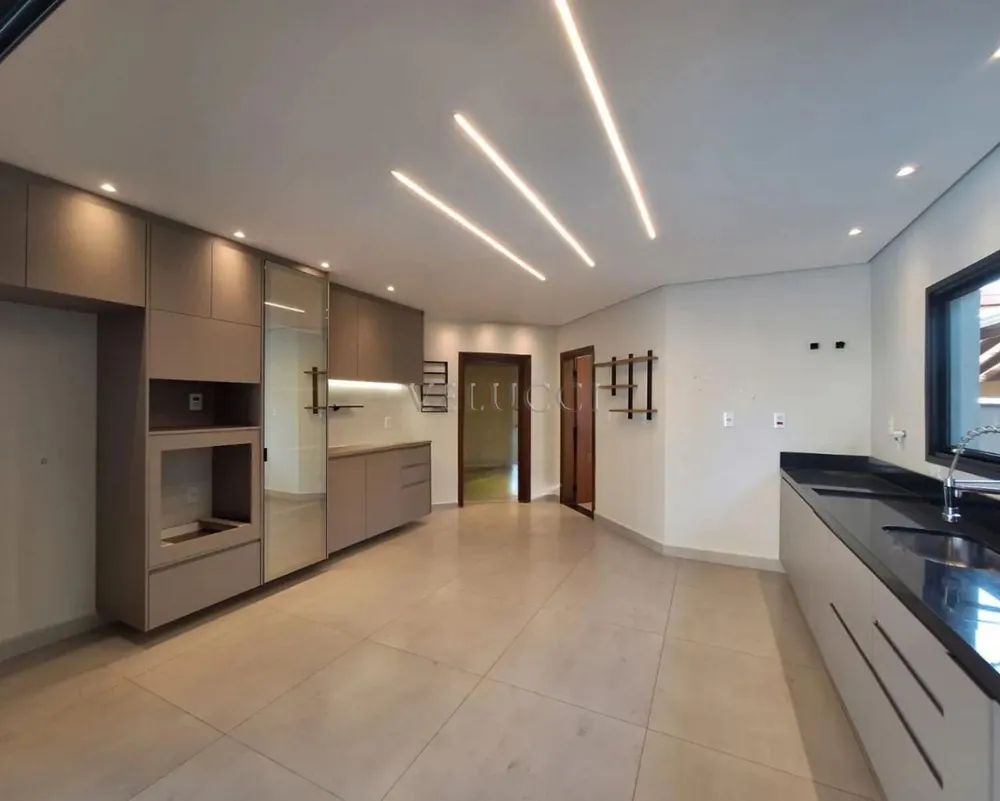 Casa, 3 quartos, 270 m² - Foto 2