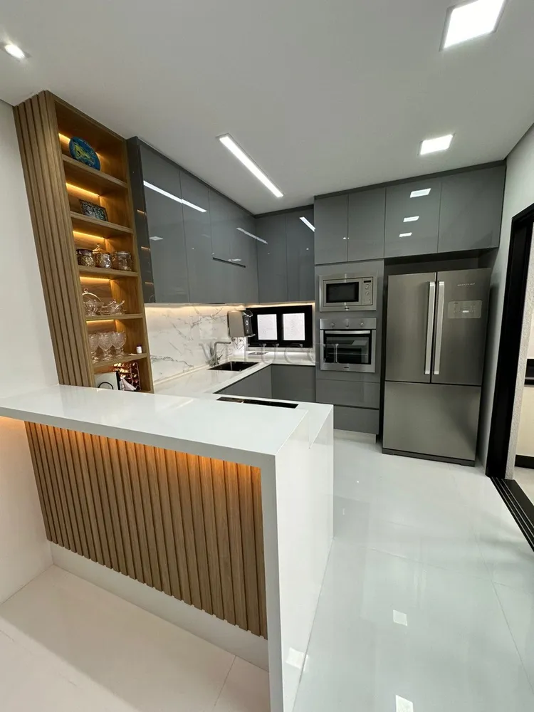 Casa, 3 quartos, 250 m² - Foto 2