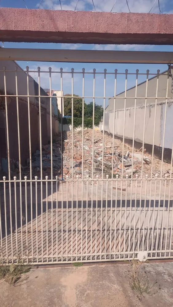 Loteamento e Condomínio, 180 m² - Foto 1