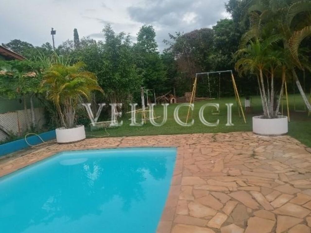 Chácara à venda com 5 quartos, 240m² - Foto 3