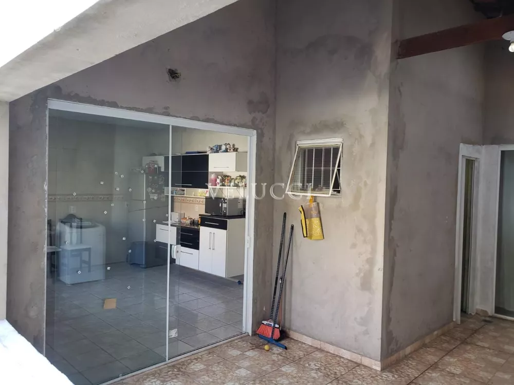 Casa à venda com 2 quartos, 65m² - Foto 4