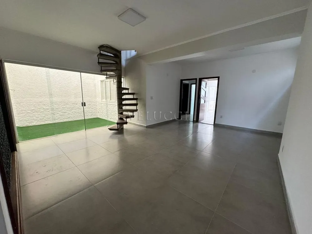 Casa, 3 quartos, 199 m² - Foto 1