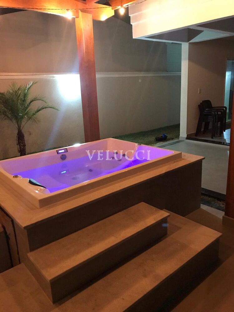 Casa à venda com 3 quartos, 235m² - Foto 4