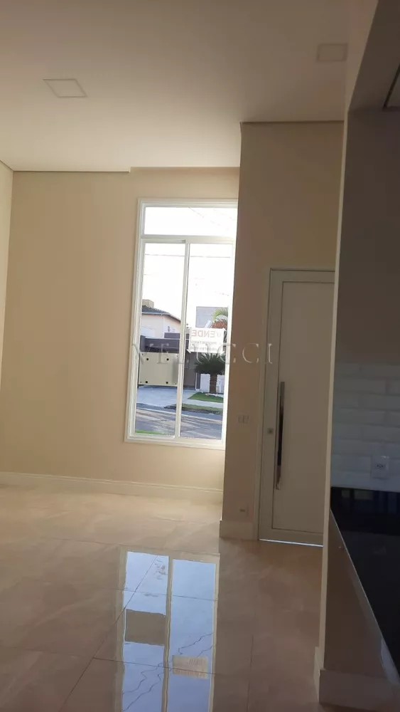 Casa à venda com 3 quartos, 158m² - Foto 4