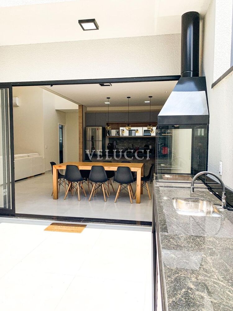 Casa à venda com 3 quartos, 313m² - Foto 2