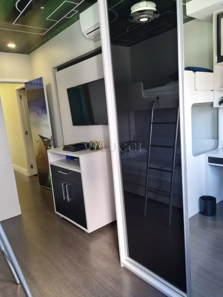 Apartamento, 3 quartos, 238 m² - Foto 2