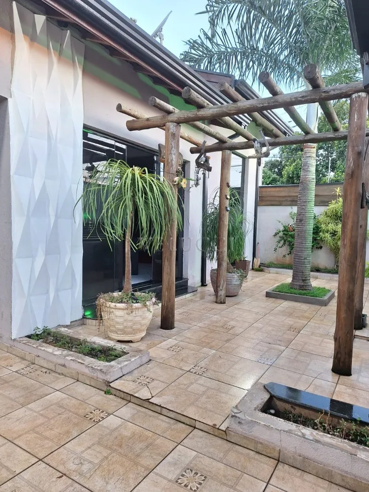 Casa, 3 quartos, 180 m² - Foto 1