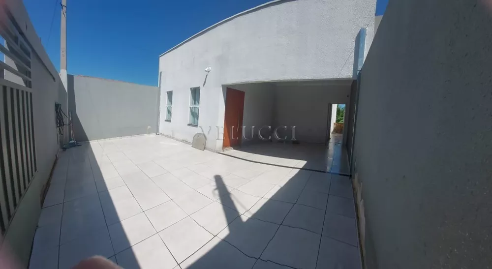 Casa à venda com 3 quartos, 138m² - Foto 1