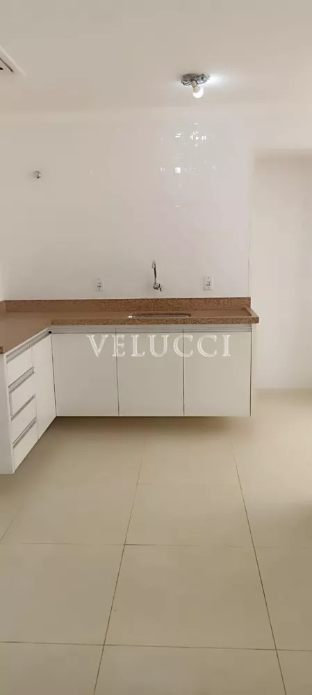 Casa à venda com 3 quartos, 200m² - Foto 1