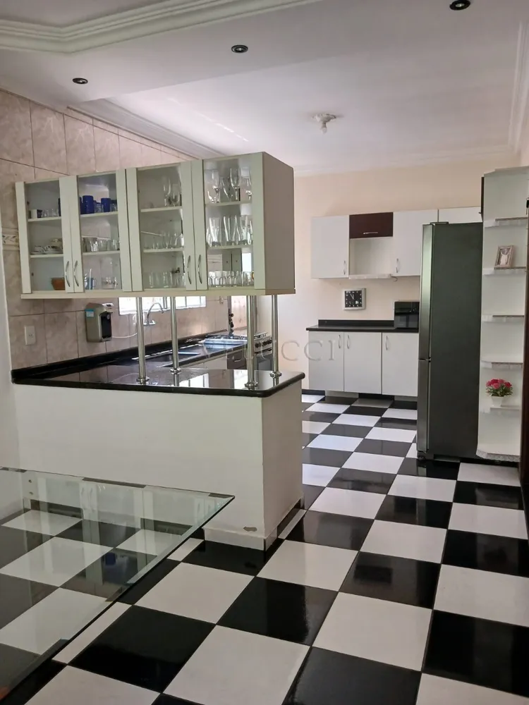 Casa, 3 quartos, 250 m² - Foto 9