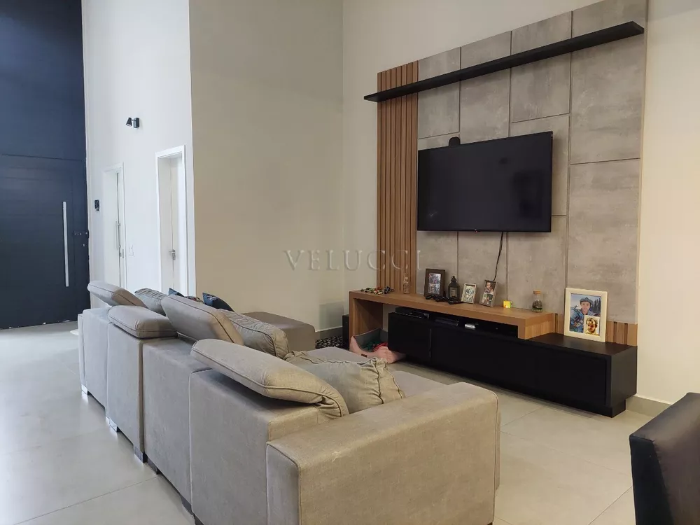 Casa à venda com 3 quartos, 217m² - Foto 3