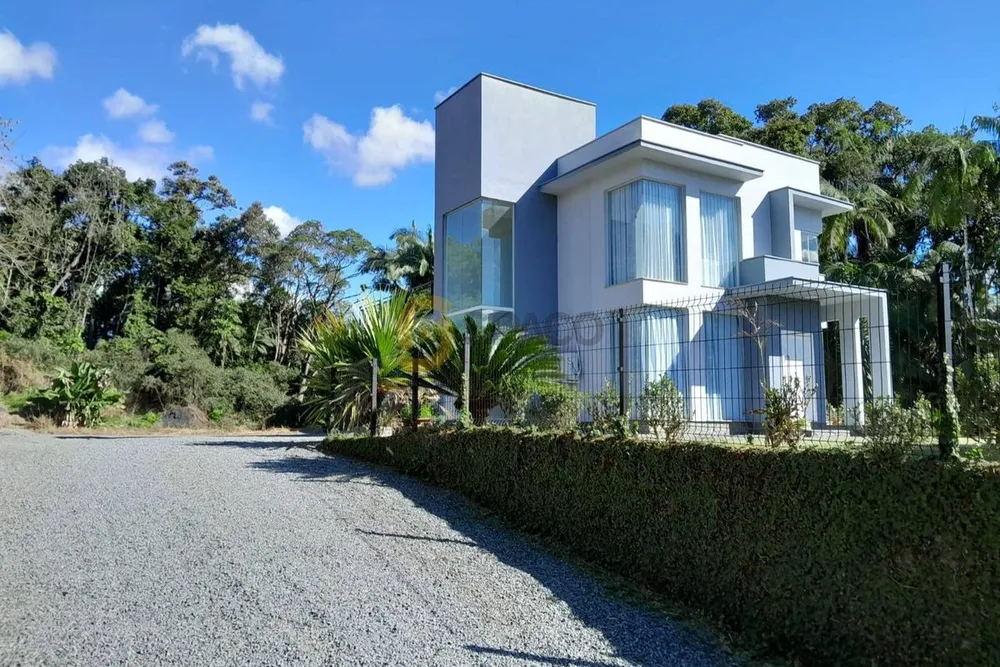 Casa, 3 quartos, 250 m² - Foto 1
