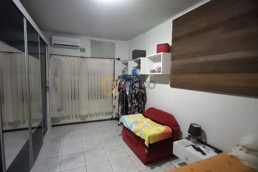 Casa, 3 quartos, 228 m² - Foto 9