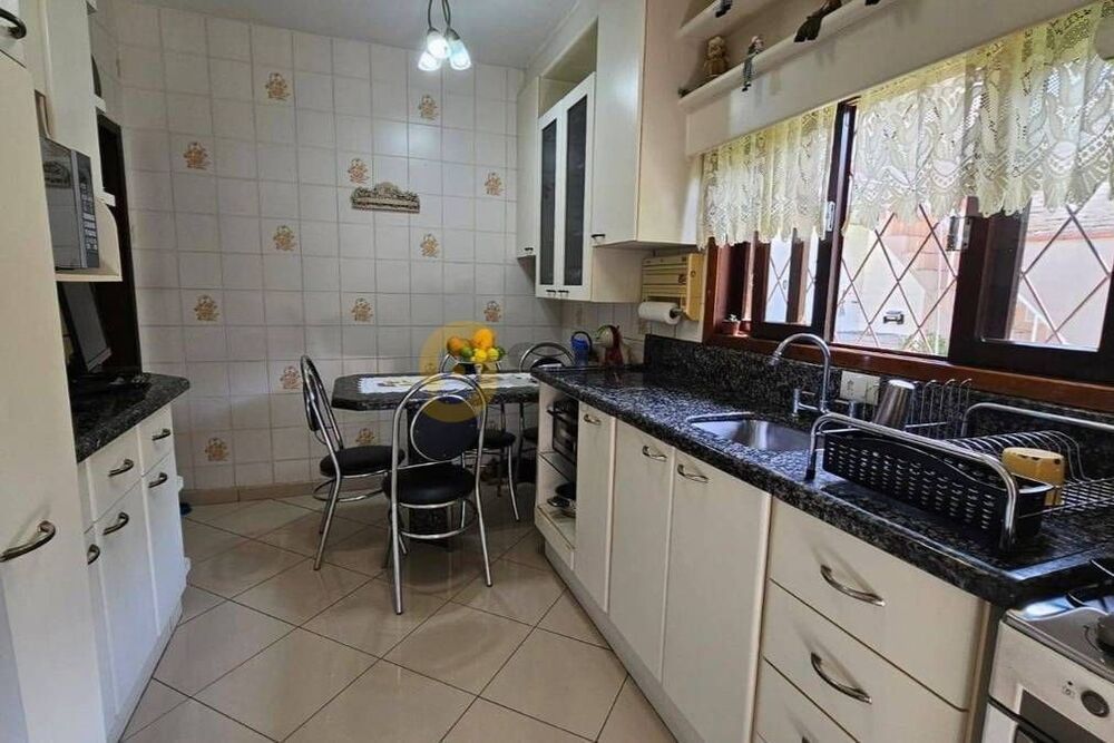 Casa, 4 quartos, 188 m² - Foto 4