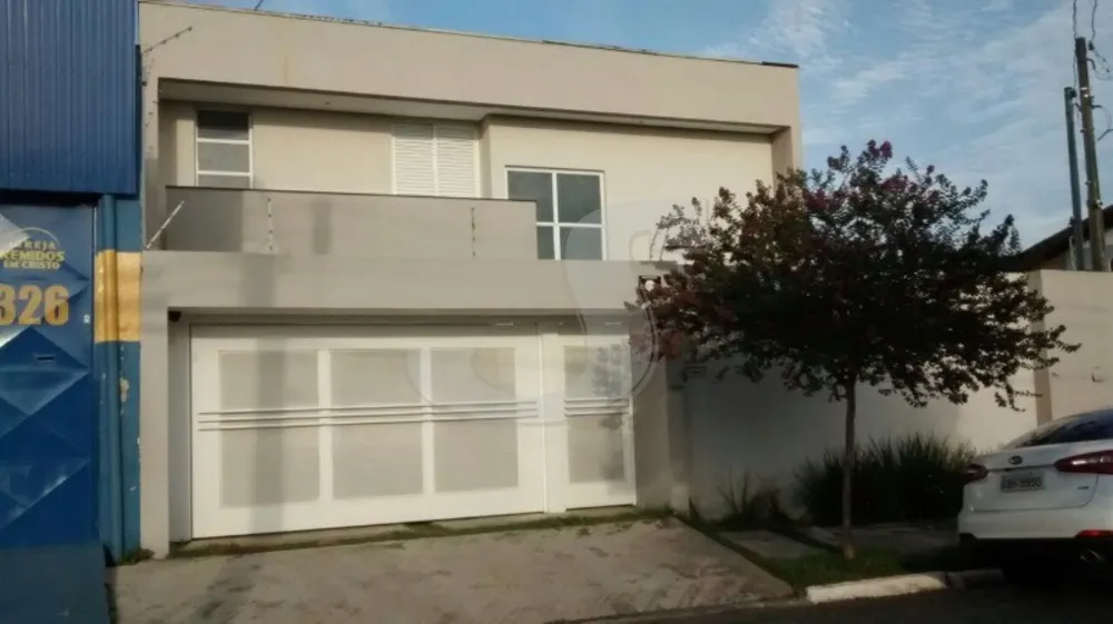 Casa, 3 quartos, 253 m² - Foto 1