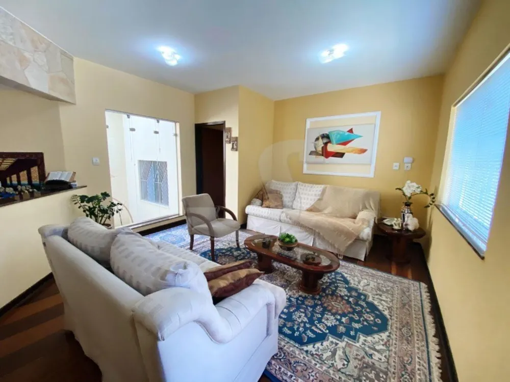 Casa, 3 quartos, 280 m² - Foto 1