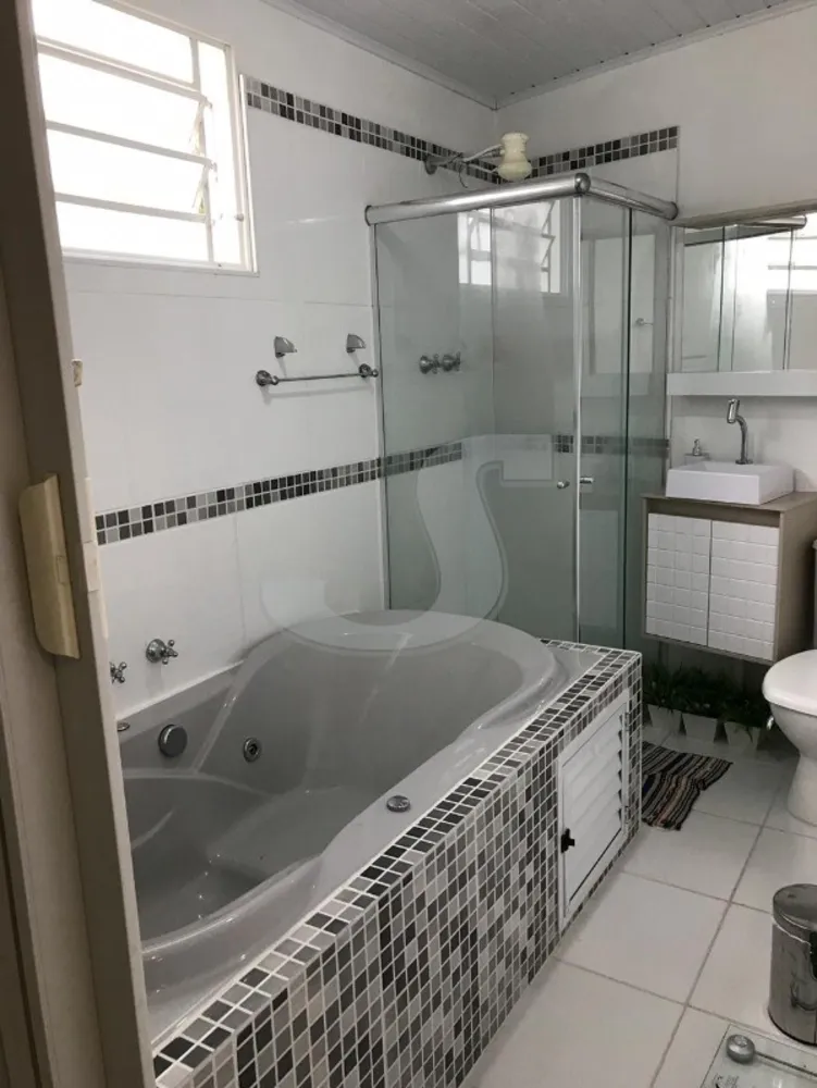 Chácara, 4 quartos, 2267 m² - Foto 3