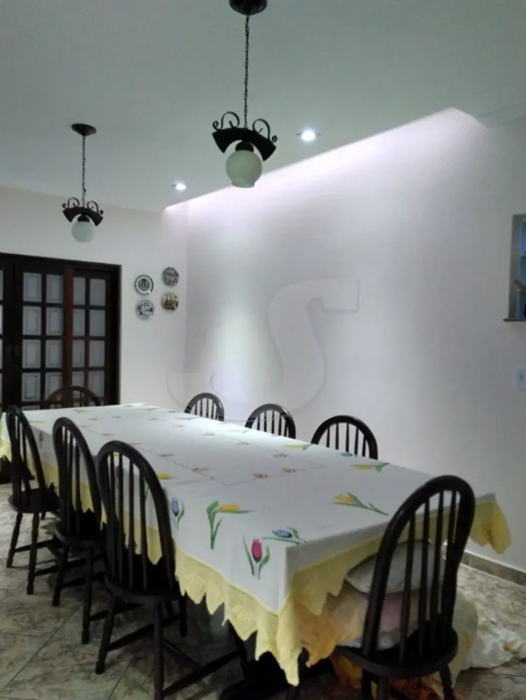 Casa, 3 quartos, 257 m² - Foto 3