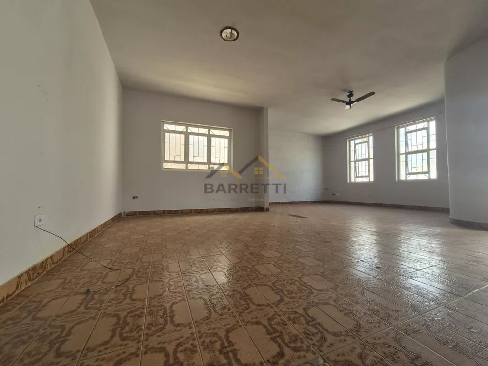 Casa à venda com 3 quartos, 204m² - Foto 3