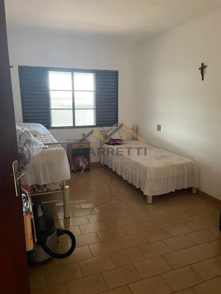 Chácara, 3 quartos, 1545 m² - Foto 2