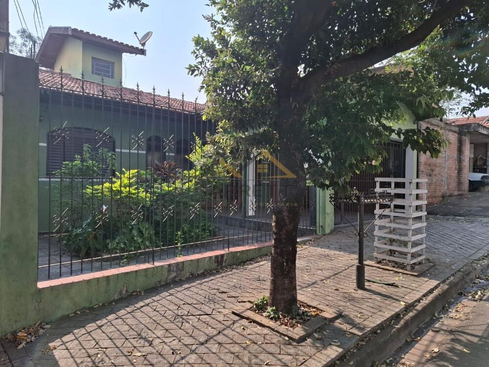 Casa, 3 quartos, 145 m² - Foto 1