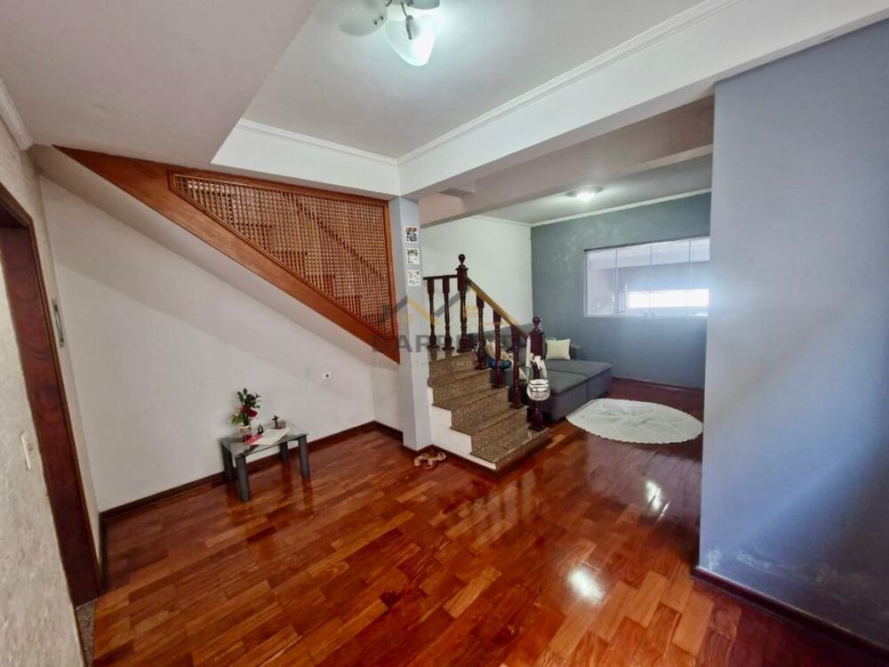 Sobrado à venda com 3 quartos, 139m² - Foto 1