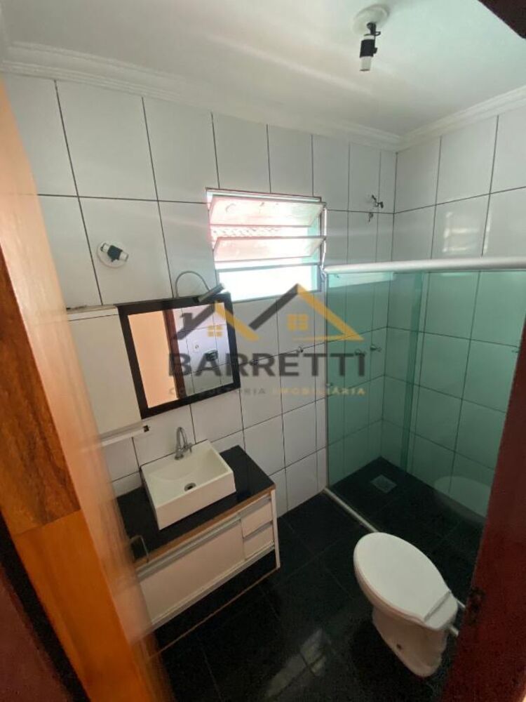 Casa à venda com 2 quartos, 73m² - Foto 2