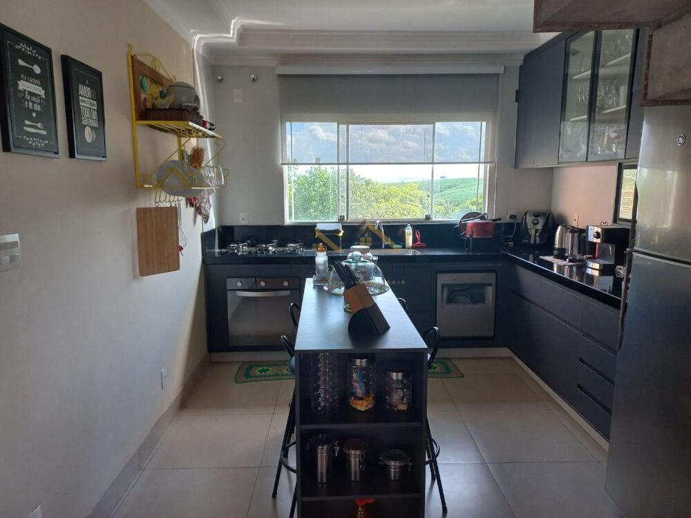 Casa, 4 quartos, 300 m² - Foto 9