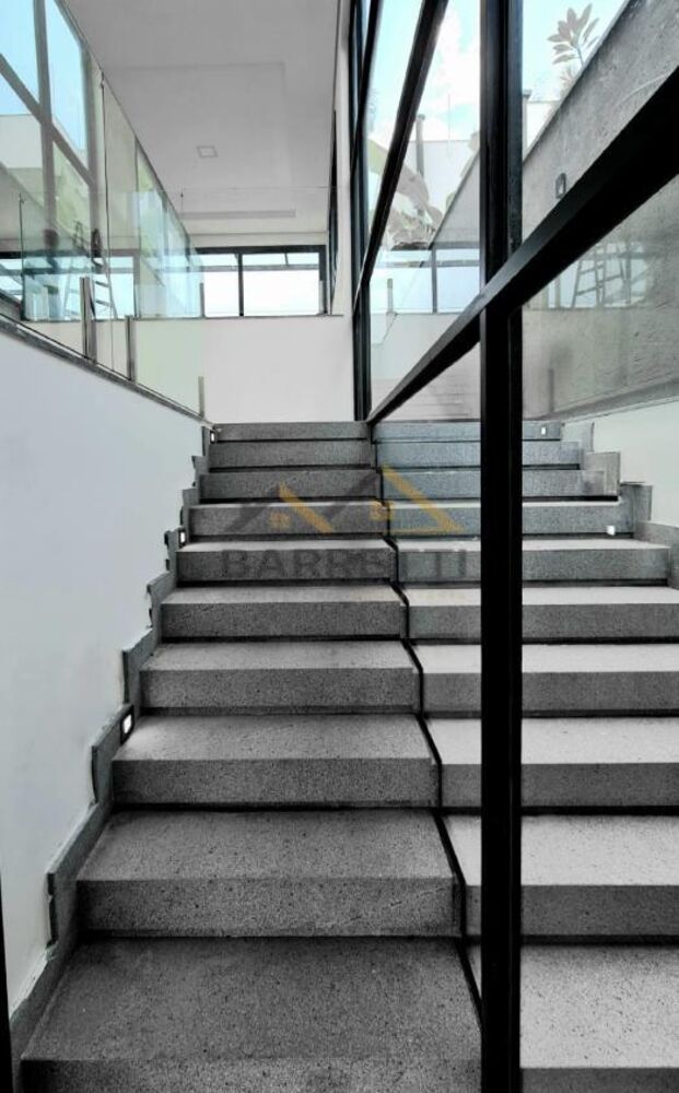 Sobrado, 3 quartos, 226 m² - Foto 1