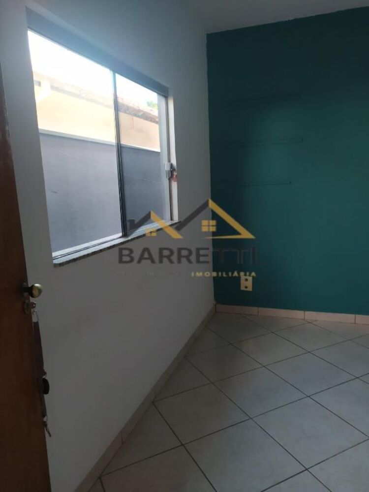 Casa, 2 quartos, 81 m² - Foto 1