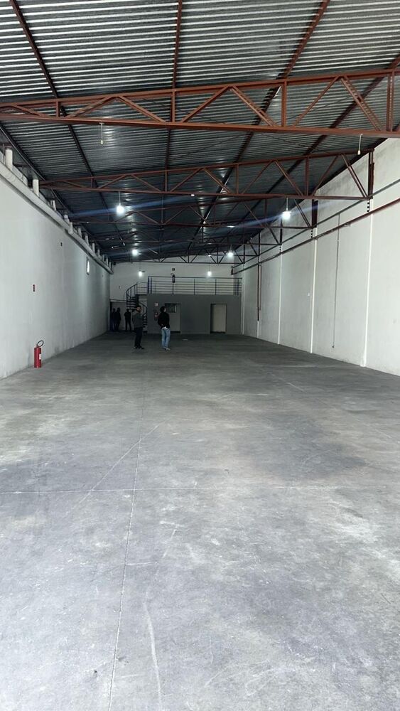 Depósito-Galpão, 750 m² - Foto 1