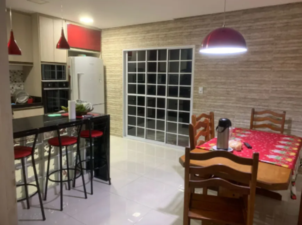 Casa, 2 quartos, 245 m² - Foto 1